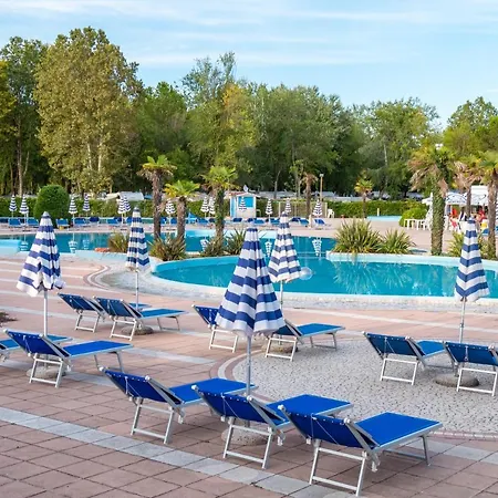 Vacanceselect Mobil Homes - Camping Laguna Village Kamp alanı *