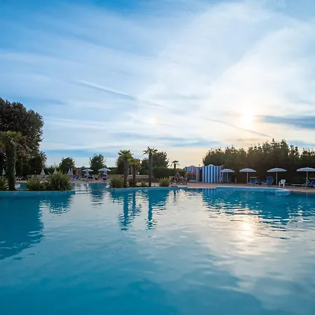 Vacanceselect Mobil Homes - Camping Laguna Village Kamp alanı *